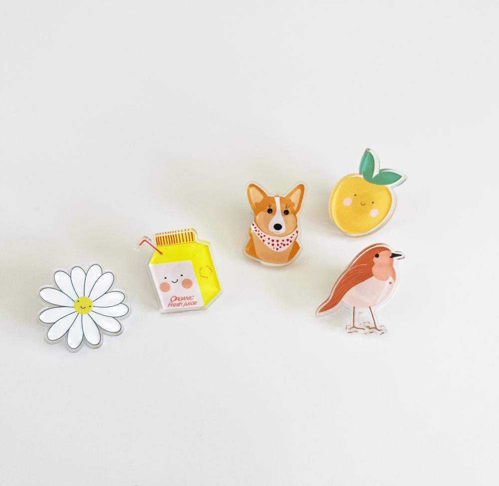 pins-poulette-skate-green-and-paper